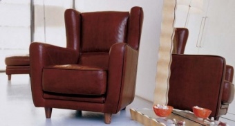Bergere armchair. 83x95 h.98 Tuscany Montalcino, profile Tuscany Pienza