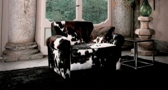 Mickey Extra armchair. 130x102 h.83 Cowly